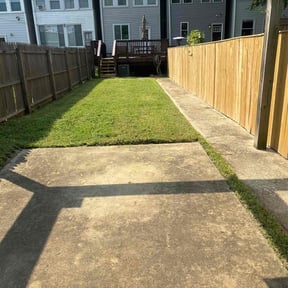 lawn care by 4x Lawn Service reviewed on April 13, 2025