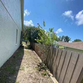 Bush Trimming by FRL Landscaping reviewed on August 15, 2025