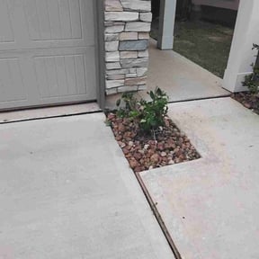 Bush Trimming by Westveld Mowing reviewed on August 19, 2025