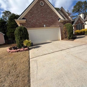 Bush Trimming by GOOD AND FAIR SERVICES LLc reviewed on February 2, 2026