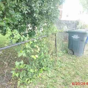 Bush Trimming by Liberty&#039;s Lawn Care reviewed on May 10, 2024