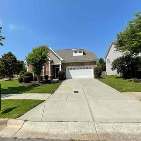 residential landscaping by Quick Snips reviewed on August 15, 2025