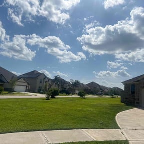 yard care by A1 landscaping reviewed on August 16, 2025