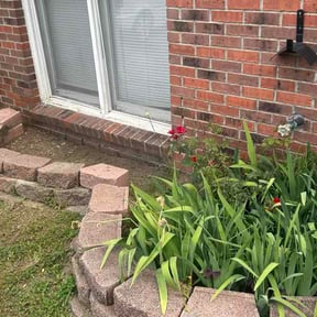 Flower Bed Weeding by Total Ground Care LLC reviewed on May 27, 2026