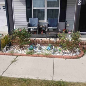 Bush Trimming by HGD landscaping reviewed on November 19, 2025