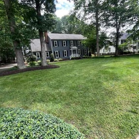 yard service by Full Service Lawn Care reviewed on August 16, 2025