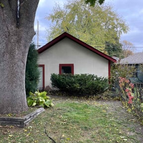 Bush Trimming by Chows lawn service reviewed on October 24, 2025