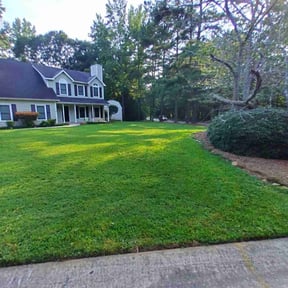 lawn service by Year Round Yard Works reviewed on July 3, 2025