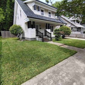 landscaping by Oxendine's LawnCare reviewed on August 19, 2025
