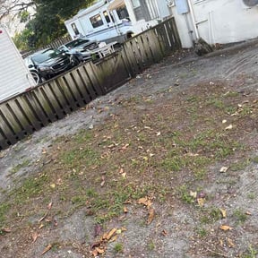 Leaf Removal by Legacy Landscaping reviewed on April 14, 2026