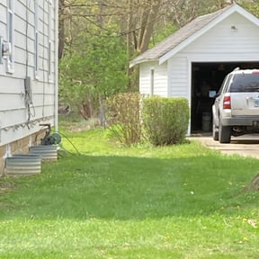 Bush Trimming by Infinity Lawn Care reviewed on August 15, 2025