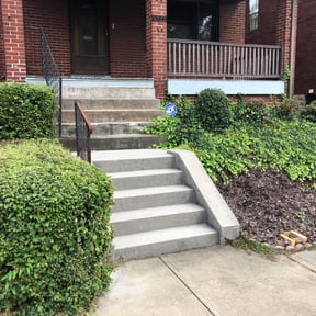 Bush Trimming by Court Landscaping reviewed on March 21, 2024