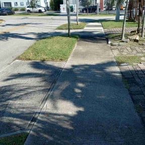 grass cutting by Olivares Gardening reviewed on March 23, 2024