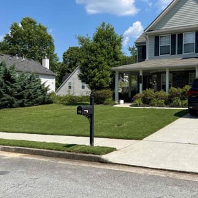 residential landscaping by Nyasia's landscape reviewed on August 15, 2025