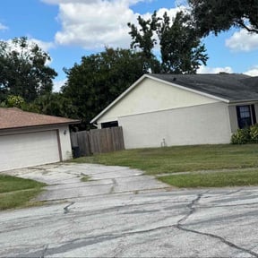 Flower Bed Weeding by Sofía Landscape reviewed on October 21, 2025