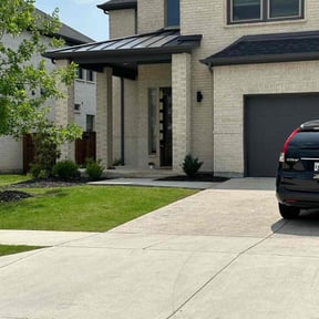 landscape maintenance by Simply Lawn Care Services reviewed on November 26, 2025