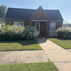 landscaping by Real Touch Services LLC reviewed on August 14, 2025