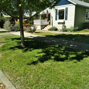 landscape maintenance by Supreme Home Services reviewed on April 11, 2024