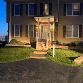 yard service by Sovereign building services reviewed on November 24, 2025