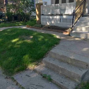 grass maintenance by Keep It Cut Lawn Services reviewed on June 27, 2023