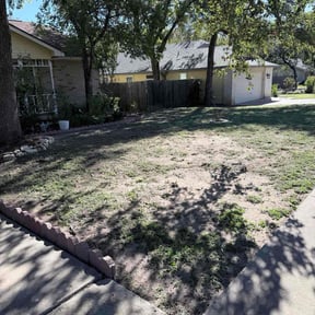 Leaf Removal by Clean Cuts Lawn Service &amp; Design reviewed on November 18, 2025