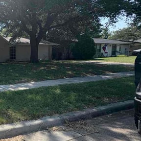 Leaf Removal by GET Tax Service reviewed on September 10, 2025