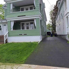 turf care by Good looking lawn llc reviewed on August 18, 2025