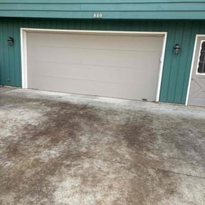 Leaf Removal by Lindenwald lawncare reviewed on November 20, 2025