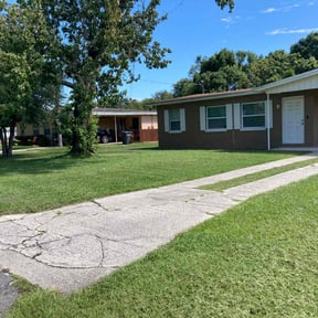 yard work by Pacific Beach Lawn &amp; Landscape reviewed on May 28, 2025