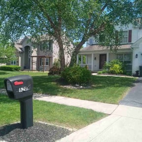 landscaping services by Mauler Mowing LLC reviewed on November 24, 2025