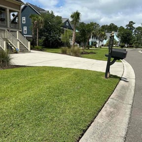 lawn care by Great Work reviewed on April 12, 2024