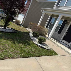 Leaf Removal by McCrary Lawncare Solutions reviewed on April 2, 2026