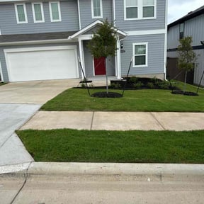 grass maintenance by ROBIN HOODS GRASS & LANDSCAPING LLC reviewed on August 18, 2025