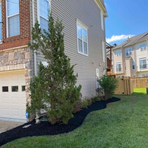 Mulching by J's Lawn Care reviewed on August 21, 2025