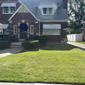 Bush Trimming by 3GUYSLAWNCARE reviewed on June 21, 2026
