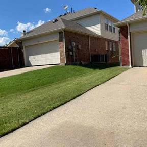 yard work by JP Landscaping reviewed on November 24, 2025