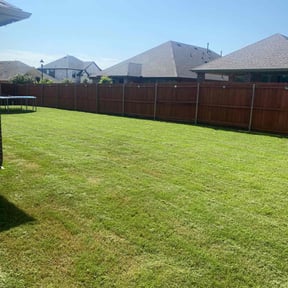 yard service by AMERICA'S BEST LAWN SERVICE LLC reviewed on August 20, 2025