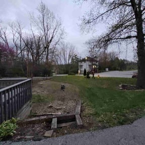 Leaf Removal by Light Touch lawncare reviewed on October 1, 2025