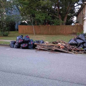 Leaf Removal by Easterday Exteriors reviewed on June 22, 2026