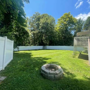 yard service by Tony's Lawn Care and Landscaping reviewed on November 24, 2025