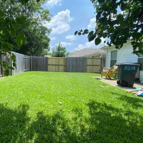 yard care by WeedMon LawnCare reviewed on August 17, 2025
