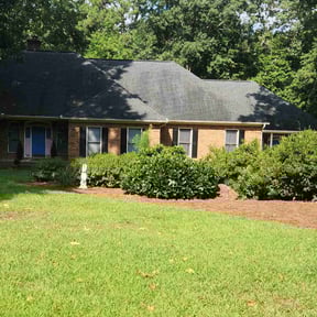 Gutter Cleaning by D&M lawn service reviewed on August 19, 2025