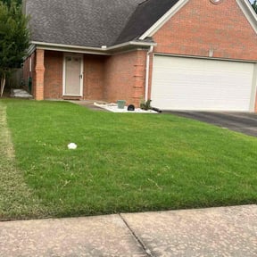 lawn care services by Marshall Lawn Care, LLC reviewed on April 2, 2025