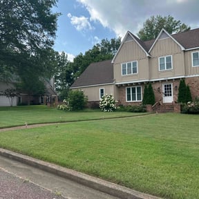 landscaping by Edge True Cut reviewed on December 3, 2025