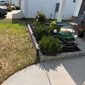 Flower Bed Weeding by DRAZ OUTDOOR CARE reviewed on July 5, 2026