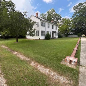 landscaping services by Inspo Lawncare reviewed on December 11, 2025