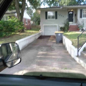 Leaf Removal by Joshua tree landscaping services reviewed on September 12, 2025