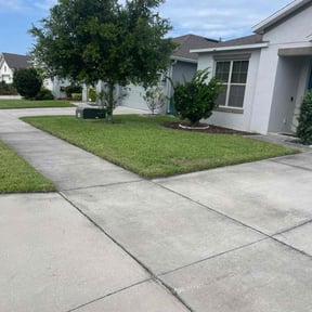 yard maintenance by HARLEM MOWERS UNLIMITED INC reviewed on August 16, 2025