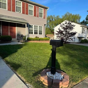 yard service by Total care landscaping reviewed on November 24, 2025