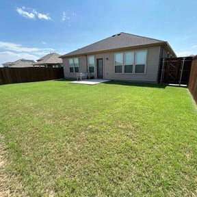 residential landscaping by Happy plantsman reviewed on November 29, 2025